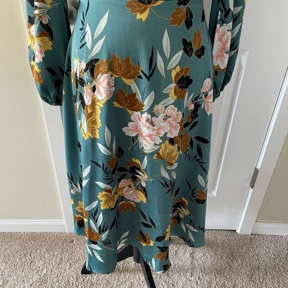 Chelsea28 Long Sleeve Floral Print Dress size Small - Picture 6 of 16